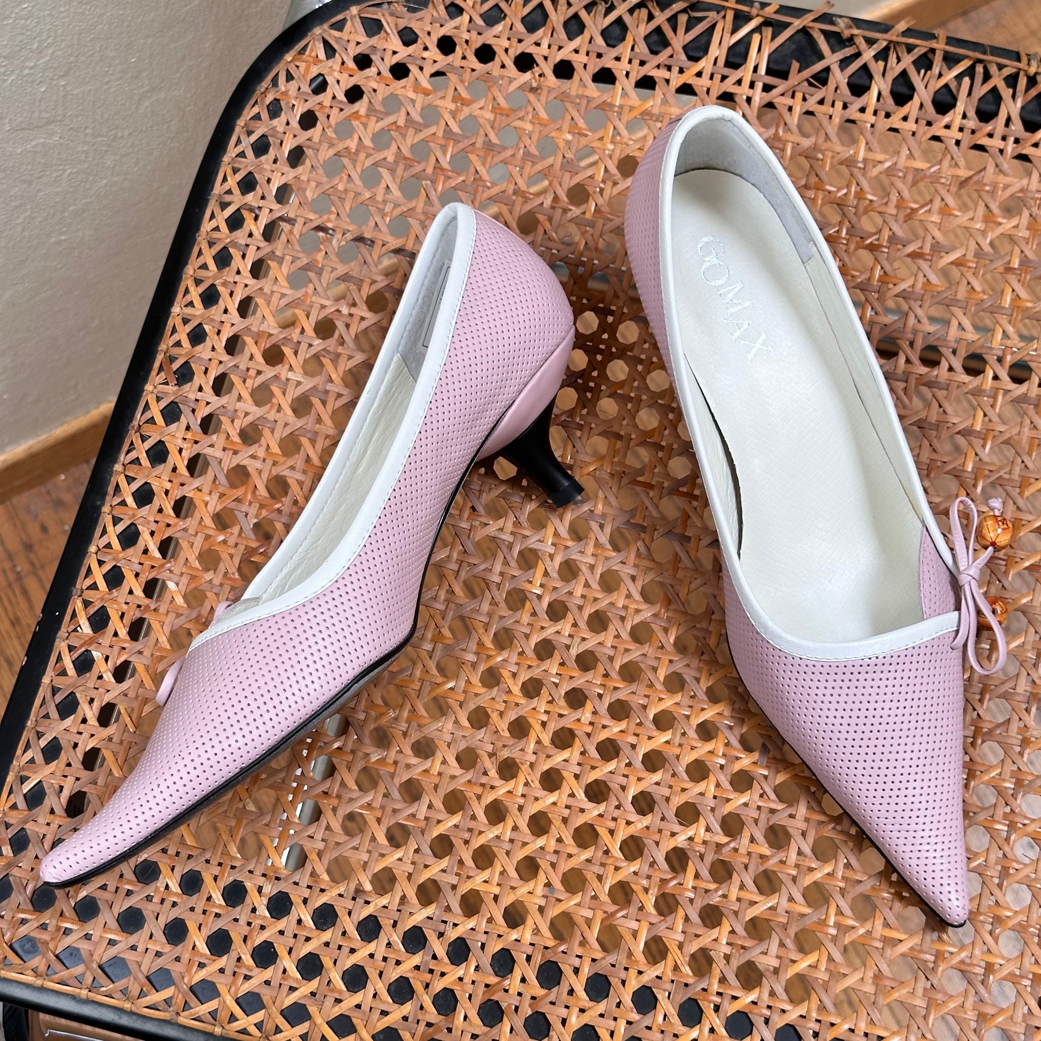 Vintage 90s Kitten Heel Pointed Pink Mule